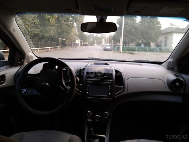 Chevrolet Aveo 2012, 1,108,000 km - 1.5 l - Qax