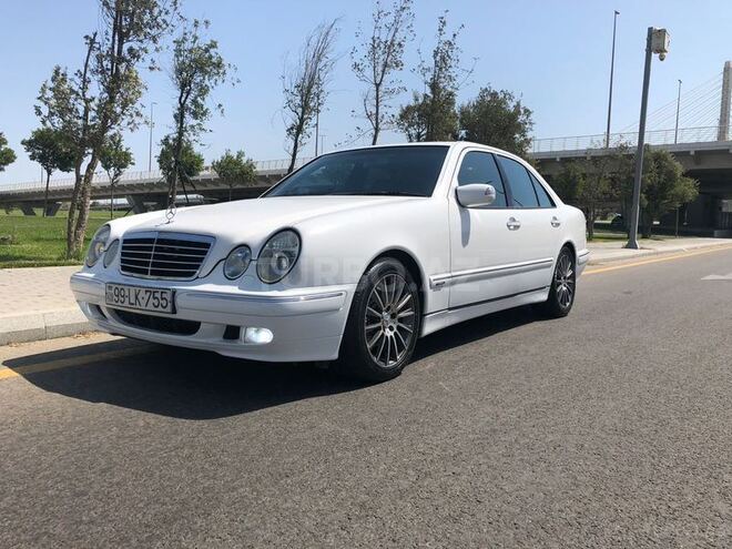 Mercedes E 240 2000, 204,908 km - 2.4 l - Bakı