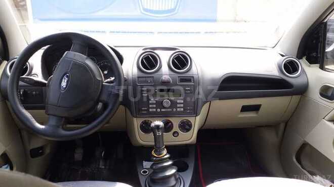 Ford Fiesta 2005, 176,000 km - 1.4 l - Bakı