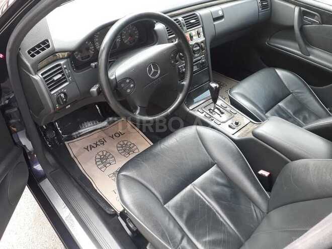 Mercedes E 240 2000, 234,000 km - 2.6 l - Bakı