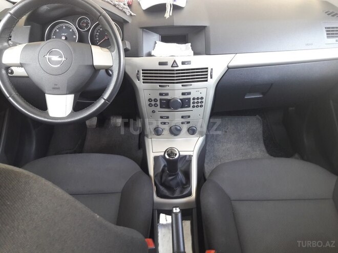 Opel Astra 2007, 174,300 km - 1.7 л - Bakı