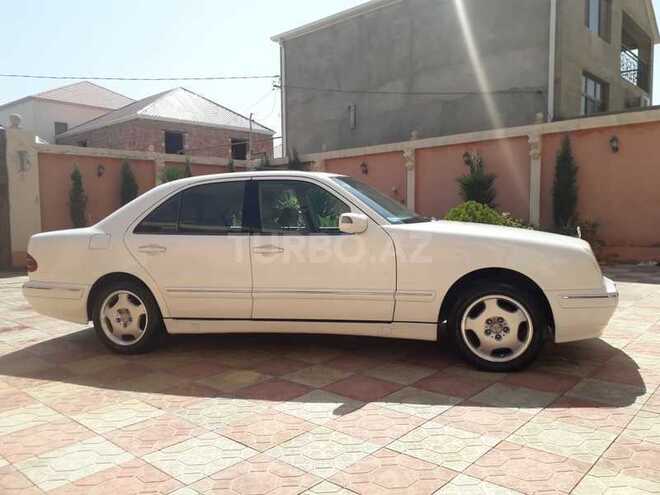 Mercedes E 240 2000, 226,000 km - 2.4 l - Bakı