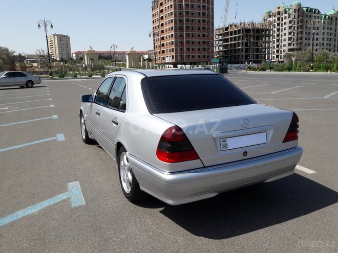 Mercedes C 200 1999, 240,000 km - 2.0 l - Sumqayıt