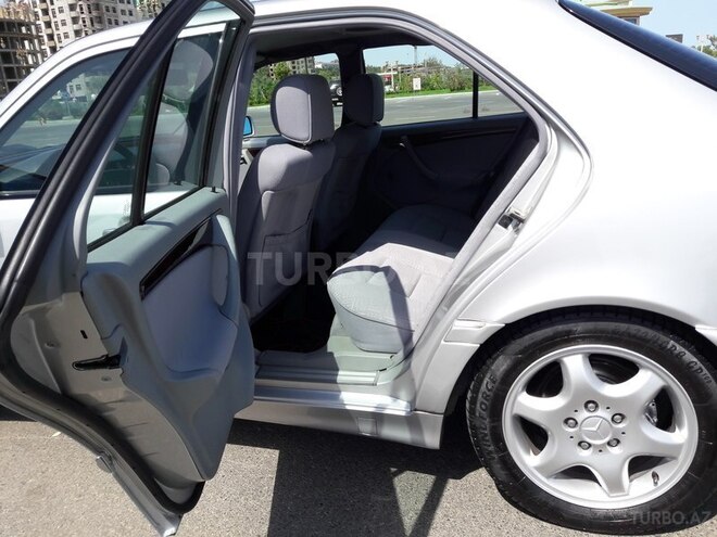 Mercedes C 200 1999, 240,000 km - 2.0 l - Sumqayıt