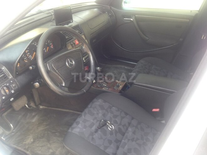 Mercedes C 200 2000, 139,000 km - 2.0 л - Bakı