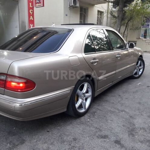 Mercedes E 240 2001, 358,000 km - 2.4 l - Bakı