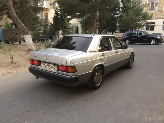 Mercedes 190 1989, 213,000 km - 2.0 l - Sumqayıt