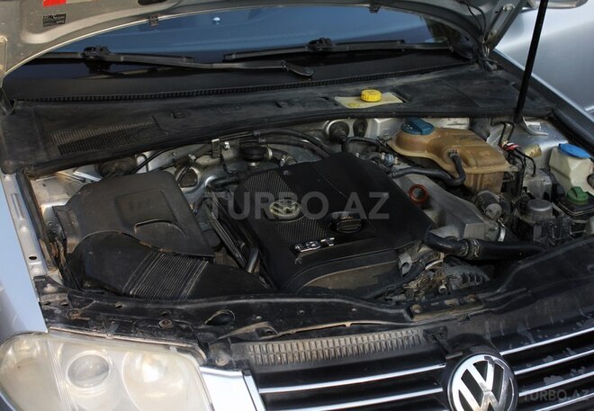 Volkswagen Passat 2003, 240,000 km - 1.8 l - Zaqatala