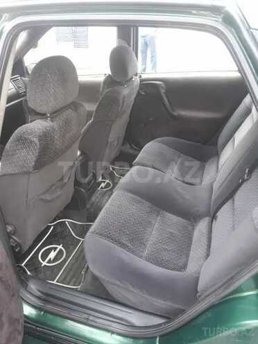 Opel Vectra 1997, 300,000 km - 2.0 л - Bakı