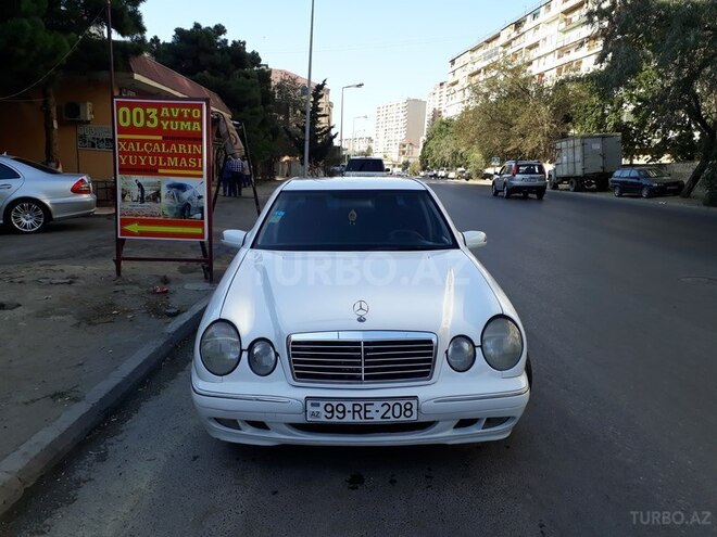 Mercedes E 220 2000, 276,000 km - 2.2 l - Bakı