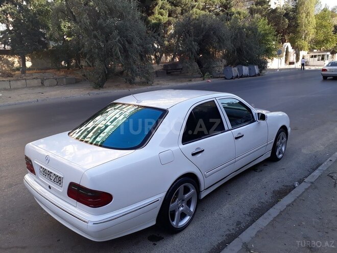 Mercedes E 220 2000, 276,000 km - 2.2 l - Bakı
