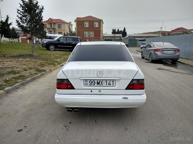 Mercedes E 200 1994, 350,000 km - 2.2 l - Bakı