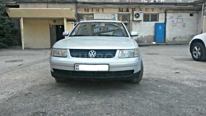 Volkswagen Passat 2001, 301,000 km - 1.8 l - Bakı