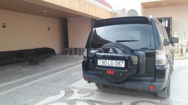 Mitsubishi Pajero 2007, 193,000 km - 3.0 l - Bakı