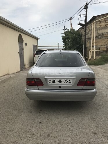 Mercedes E 220 1997, 344,000 km - 2.2 l - Bakı