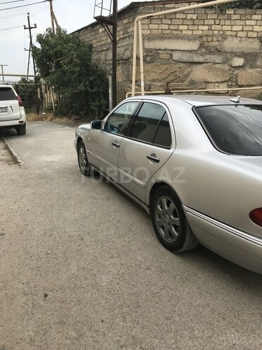 Mercedes E 220 1997, 344,000 km - 2.2 l - Bakı
