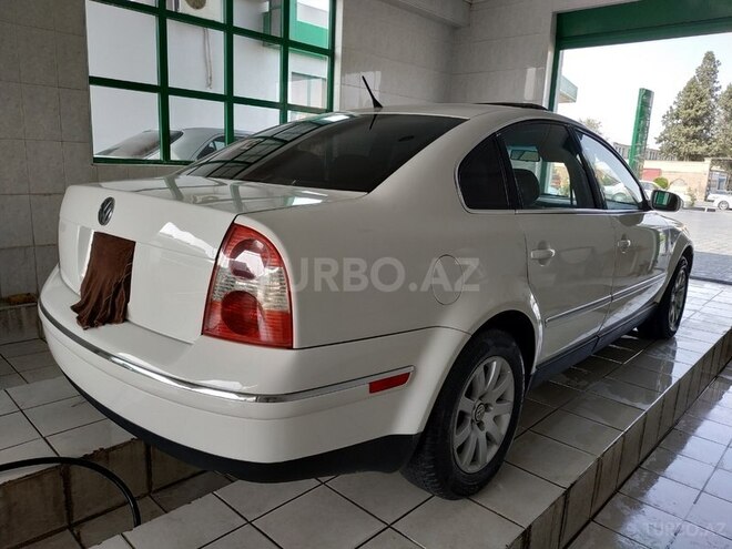 Volkswagen Passat 2001, 226,323 km - 1.8 l - Gəncə