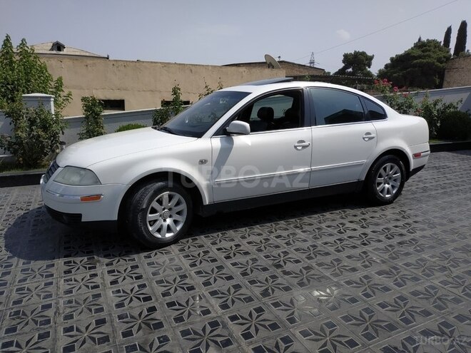 Volkswagen Passat 2001, 226,323 km - 1.8 l - Gəncə