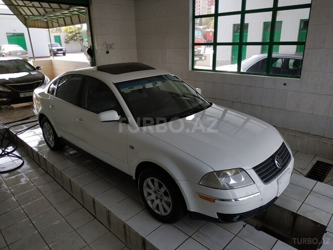 Volkswagen Passat 2001, 226,323 km - 1.8 l - Gəncə