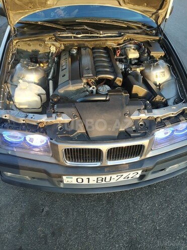 BMW 320 1992, 275,000 km - 0.2 l - Bakı