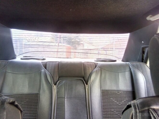 Mercedes E 230 1985, 299,673 km - 2.3 л - İsmayıllı