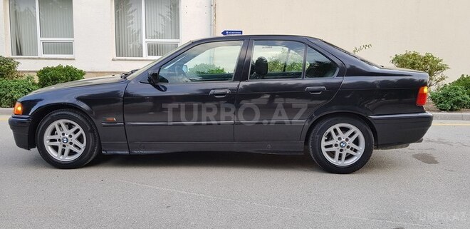 BMW 316 1993, 350,000 km - 1.8 l - Sumqayıt