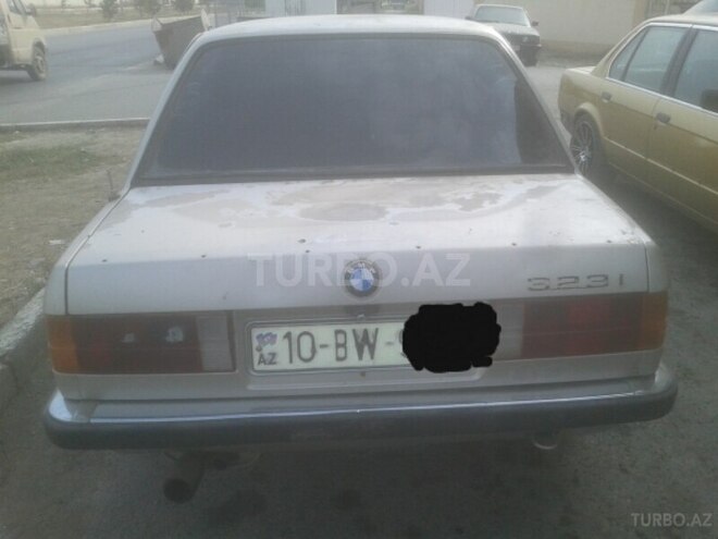 BMW 320 1984, 323,746 km - 0.2 l - Gəncə