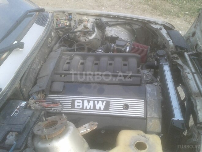 BMW 320 1984, 323,746 km - 0.2 l - Gəncə