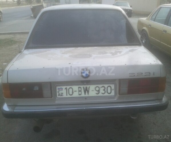 BMW 320 1984, 323,000 km - 0.2 l - Gəncə