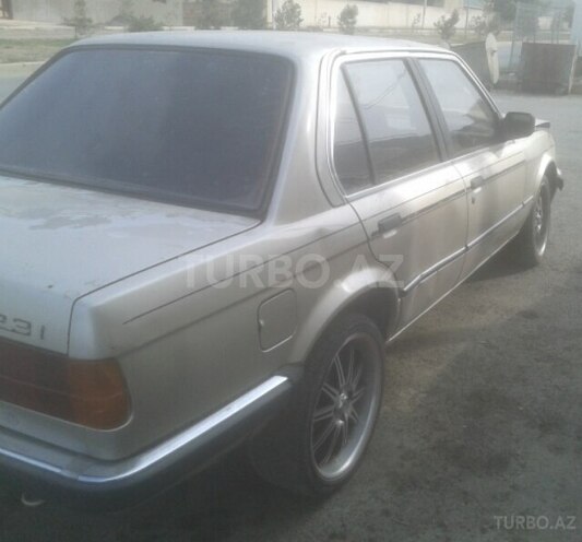 BMW 320 1984, 323,000 km - 0.2 l - Gəncə
