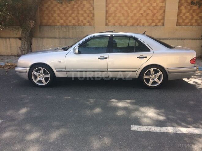 Mercedes E 240 1997, 341,000 km - 2.4 л - Bakı