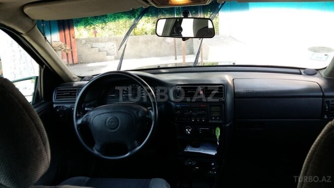 Opel Vectra 1995, 288,000 km - 2.0 l - Bakı