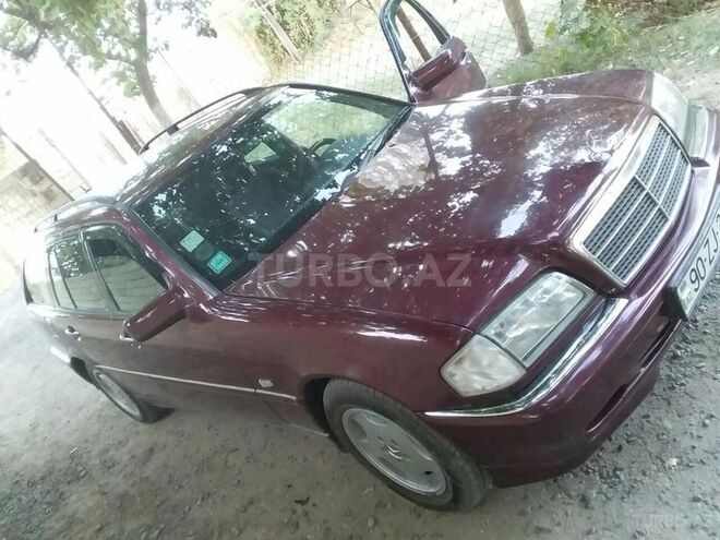 Mercedes  1997, 300,000 km - 2.0 л - Bakı
