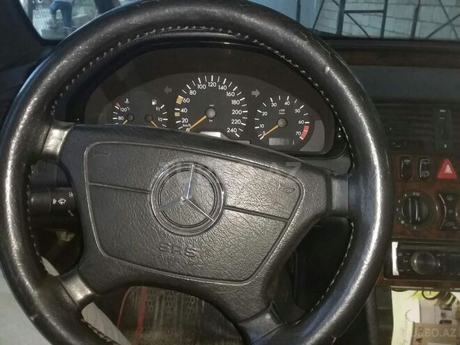 Mercedes  1997, 300,000 km - 2.0 л - Bakı
