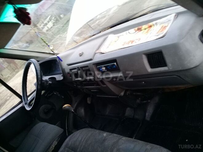 GAZ 27527-745 2000, 155,689 km - 2.5 л - Qusar