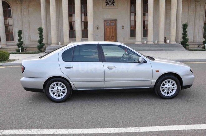 Nissan Primera 2001, 256,000 km - 1.6 l - Ucar
