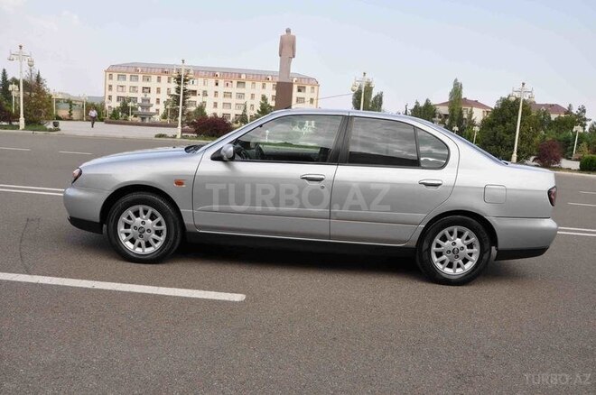 Nissan Primera 2001, 256,000 km - 1.6 l - Ucar