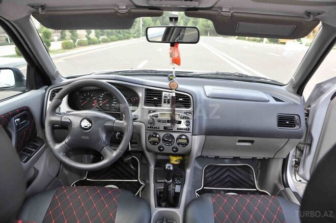 Nissan Primera 2001, 256,000 km - 1.6 l - Ucar