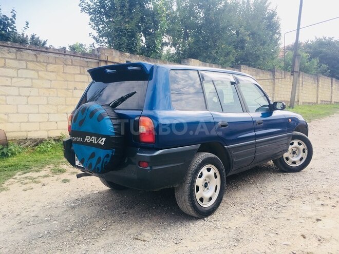 Toyota RAV4 1996, 239,000 km - 2.0 l - Quba