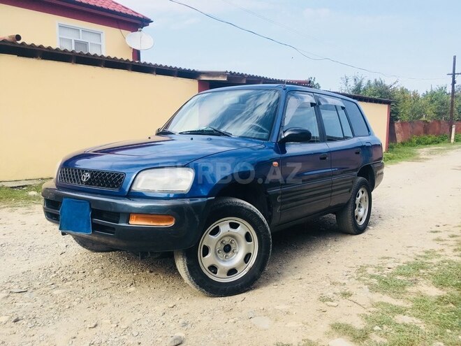 Toyota RAV4 1996, 239,000 km - 2.0 l - Quba