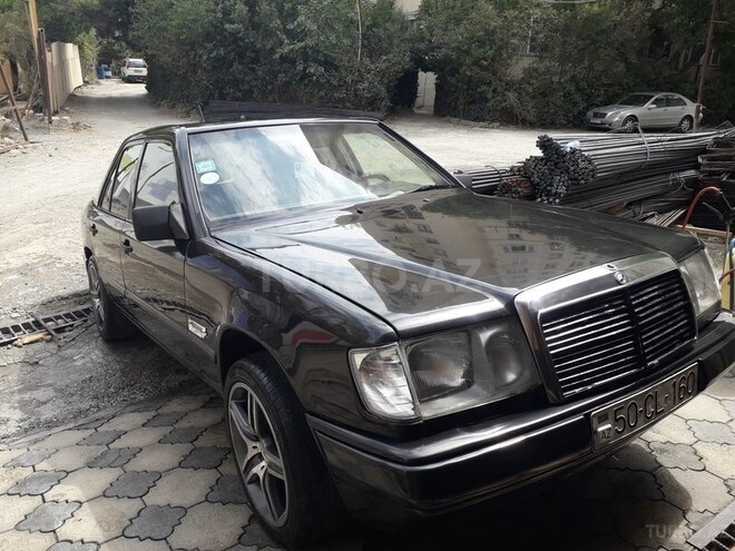 Mercedes E 230 1988, 99,999 km - 2.3 l - Gəncə