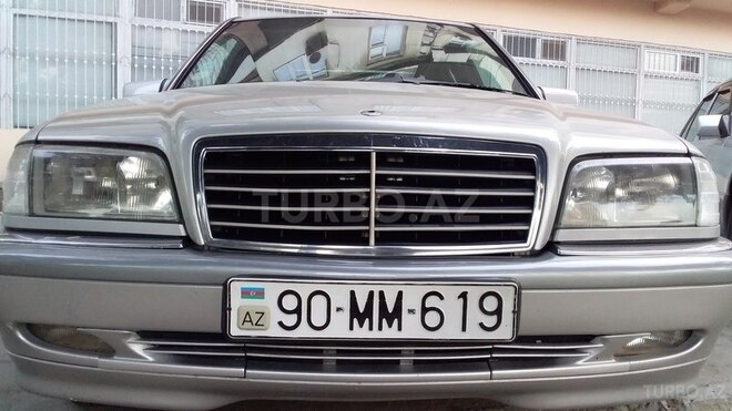 Mercedes C 240 2000, 245,000 km - 2.4 л - Bakı