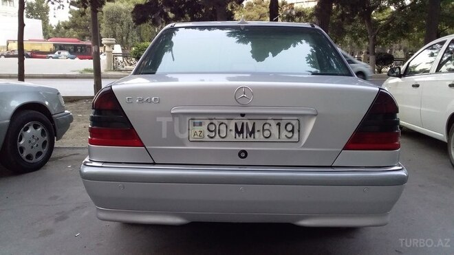 Mercedes C 240 2000, 245,000 km - 2.4 л - Bakı