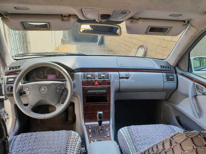 Mercedes E 220 2000, 340,344 km - 2.2 l - Bakı