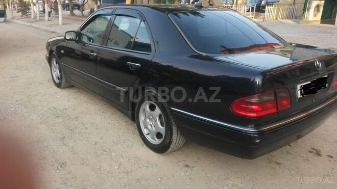Mercedes E 280 1998, 267,462 km - 2.8 l - Bakı