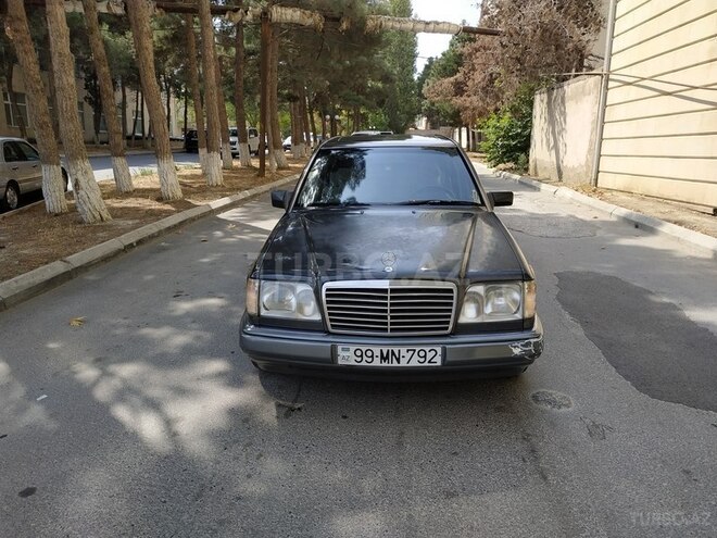 Mercedes E 220 1995, 540,000 km - 2.2 l - Bakı