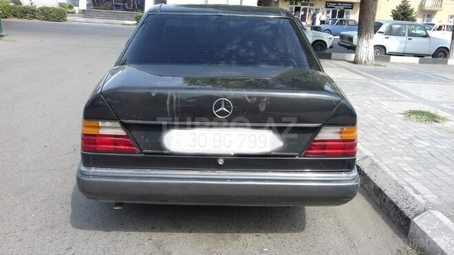 Mercedes E 200 1991, 256,340 km - 2.0 l - İmişli