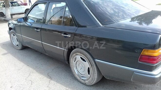 Mercedes E 200 1991, 256,340 km - 2.0 l - İmişli