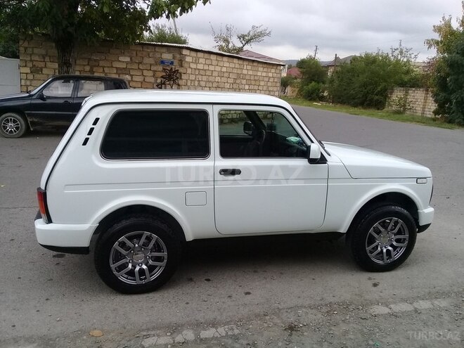 LADA (VAZ) Niva 2015, 47,500 km - 1.7 л - Quba