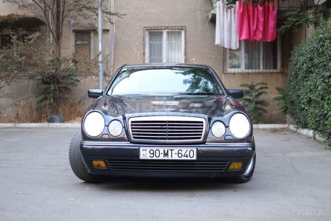 Mercedes E 240 1999, 340,000 km - 2.4 л - Bakı